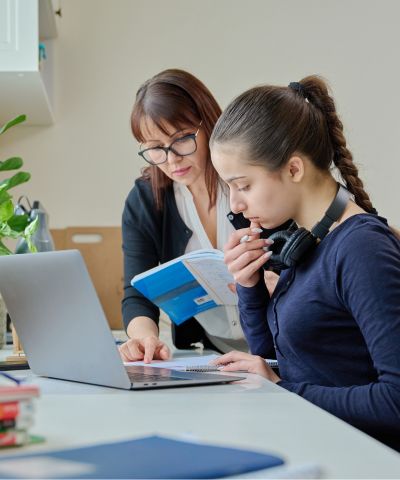 Tutoring session at Mentors Academy